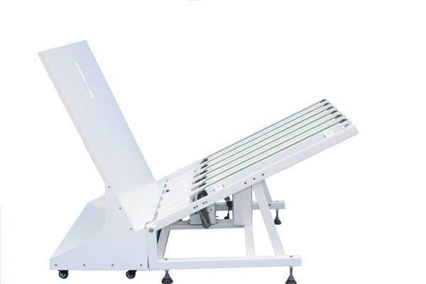 全自動(dòng)收版臺(tái)（CTP沖版機(jī)配套用）